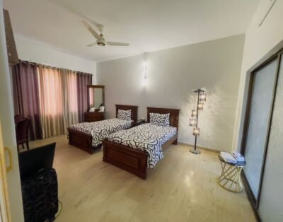 Luxury Hideaway Smart Stay F